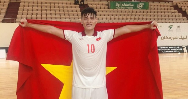 Trụ cột ĐT Việt Nam báo tin cực vui tới người hâm mộ