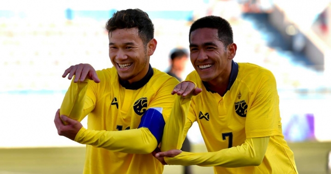 Thắng đậm Lào, Thái Lan sống lại cơ hội đi tiếp ở giải châu Á