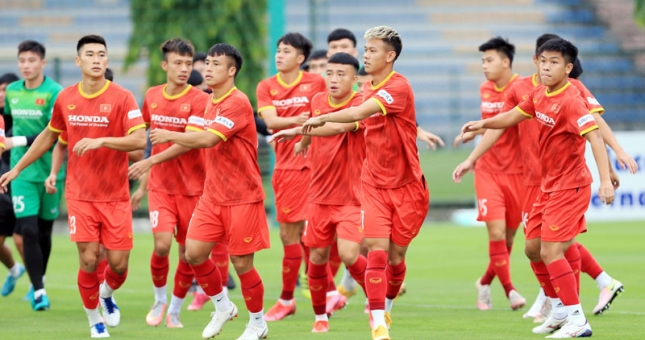 U23 Việt Nam bổ sung gấp 7 cầu thủ chuẩn bị đá giải AFF