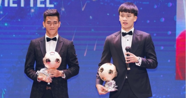 Hoàng Đức lần đầu tiên giành Quả bóng Vàng Việt Nam 2021