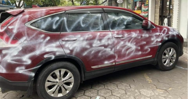 Vụ Honda CR-V bị phun sơn ở Hải Phòng: Mức phạt nào cho xứng đáng?