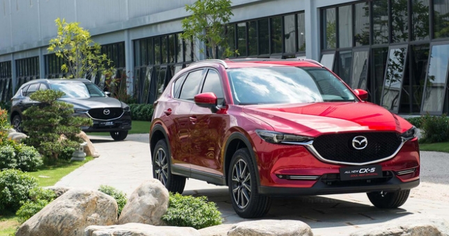 Giá xe Mazda giảm tới 120 triệu đồng, khách Việt xôn xao
