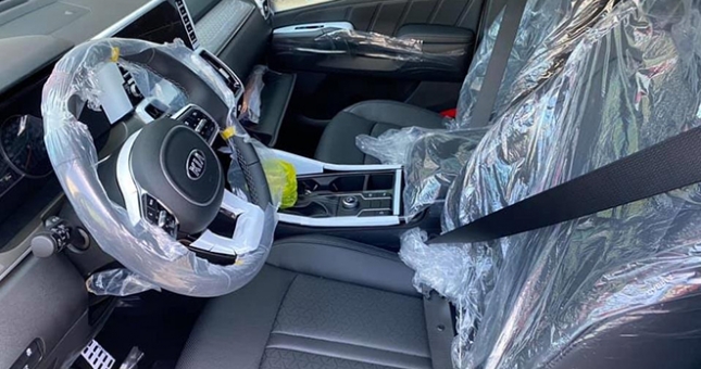 Kia Sorento 2021 lộ ảnh nội thất mới, tăng sức cạnh tranh Santa Fe