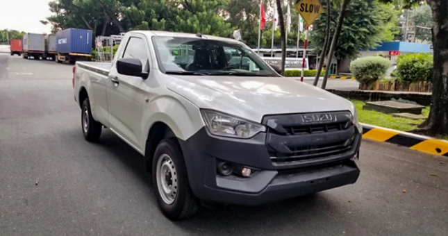 Ra mắt bán tải giá rẻ chỉ 399 triệu đồng, đấu Ford Ranger