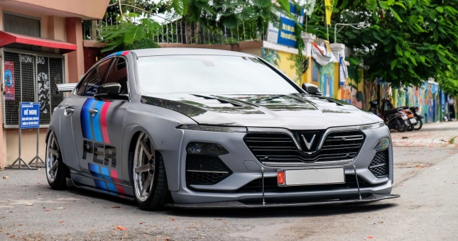 VinFast Lux A2.0 độ 800 triệu đồng tại Việt Nam