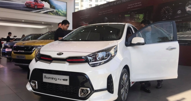 Giá lăn bánh Kia Morning siêu hấp dẫn, cạnh tranh VinFast Fadil