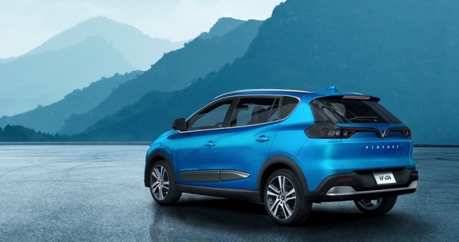 VinFast VF e34 có công nghệ gì đặc biệt so với các mẫu xe điện khác?