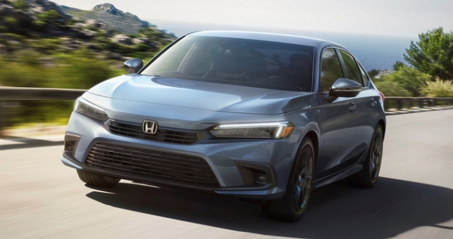 Cận cảnh Honda Civic 2022 sắp ra mắt, thiết kế mới đe nẹt Mazda 3