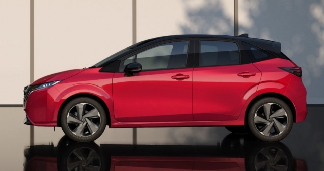 Nissan ra mắt mẫu hatchback cạnh tranh Mazda 3, giá hơn 500 triệu