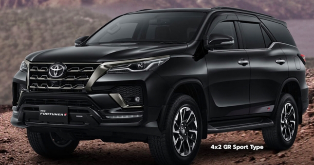 Toyota Fortuner GR Sport 2022 cực ngầu ra mắt, giá từ 867 triệu đồng