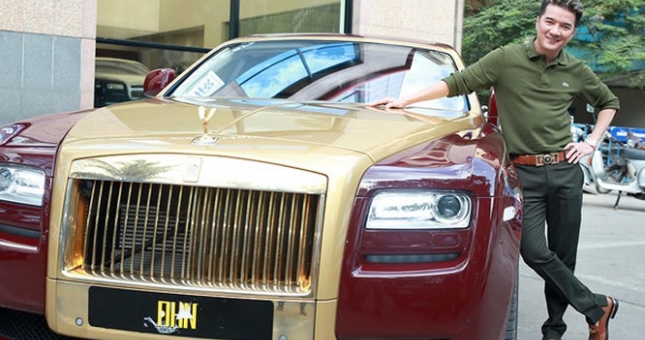 Ngoài mê kim cương, Đàm Vĩnh Hưng còn có thú chơi xe sang cực “khủng”