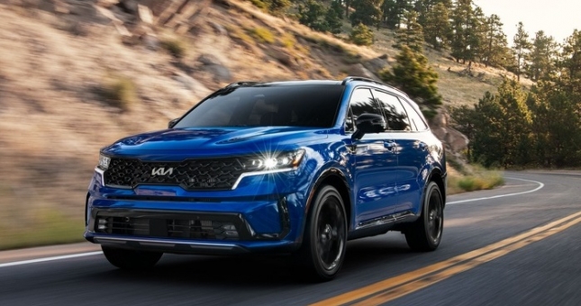 Kia Sorento 2022 ra mắt: tăng giá bán, thêm trang bị đấu Hyundai Santa Fe