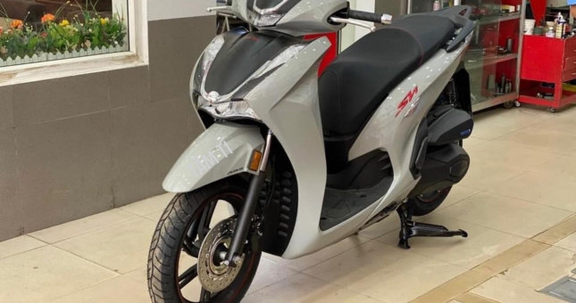 Chi tiết Honda SH 350i siêu đẹp vừa về đại lý, giá từ 146 triệu đồng