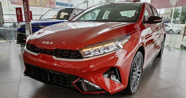 Giá lăn bánh KIA K3 vừa ra mắt tại Việt Nam: dễ tiếp cận nhất phân khúc
