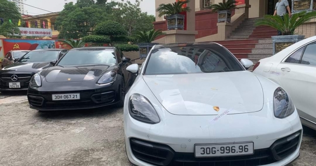 Choáng với dàn siêu xe bị thu giữ trong đường dây đánh bạc tại Hà Nội