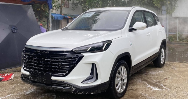 Đối thủ mới của Seltos, Kona xuất hiện tại Việt Nam, giá rẻ bất ngờ