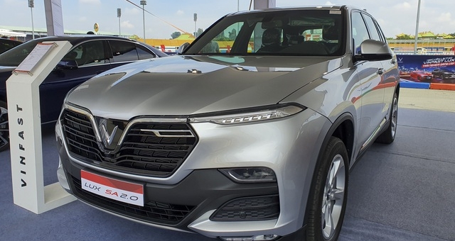 Loạt ô tô giảm giá mạnh nhất tháng 10: nhiều xe “hot” chạm đáy