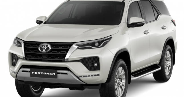Toyota Fortuner ra mắt phiên bản nâng cấp: hiện đại hơn, giá từ 1,154 tỷ đồng