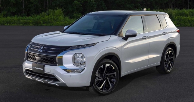 SUV cỡ C siêu tiết kiệm nhiên liệu của Mitsubishi ra mắt, đe nẹt Honda CR-V