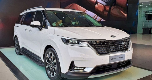 Giá lăn bánh Kia Carnival vừa ra mắt tại Việt Nam: từ 1,3 tỷ đồng