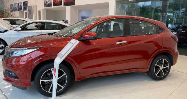 Honda HR-V nhận ưu đãi 100% lệ phí trước bạ, quyết đấu Seltos, Kona
