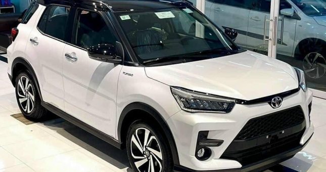 Toyota Raize chưa ra mắt tại Việt Nam đã gặp tình trạng “bia kèm lạc”