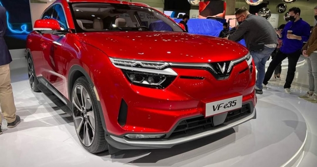 Thông số kỹ thuật VinFast VF e35: Nội thất tiện nghi và thông minh