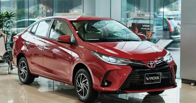Giá lăn bánh Toyota Vios 2021 giảm “kịch sàn” nhờ ưu đãi trước bạ kép