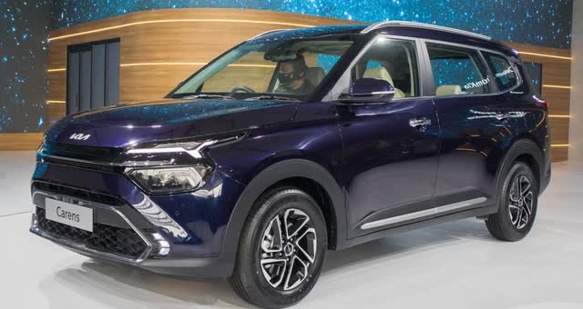MPV siêu đẹp của Kia chốt lịch ra mắt vào 14/1, quyết đấu Xpander