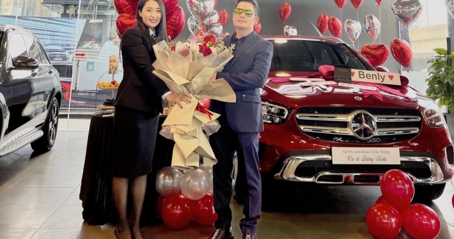 Chiếc Mercedes-Benz ca sĩ Bằng Kiều vừa tậu có gì đặc biệt?