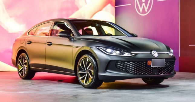 Volkswagen ra mắt sedan hạng C đẹp như xe sang, đe nẹt Mazda 3, Kia K3