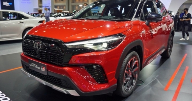 Toyota Corolla Cross và Fortuner tại Việt Nam sắp có bản thể thao GR Sport
