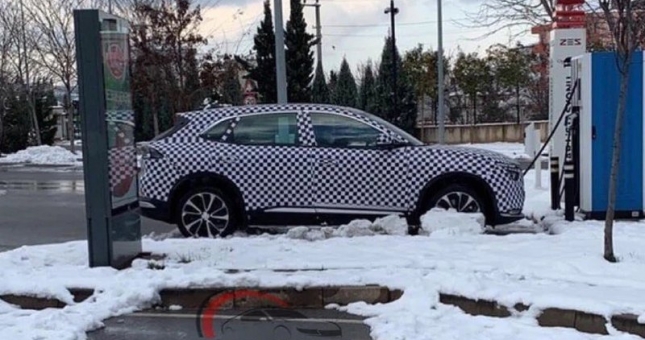 Lộ ảnh VinFast VF 8 đang hoạt động tại châu Âu