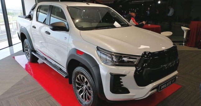 Bán tải Toyota sắp ra mắt với động cơ mạnh nhất phân khúc, đe nẹt Ford Ranger