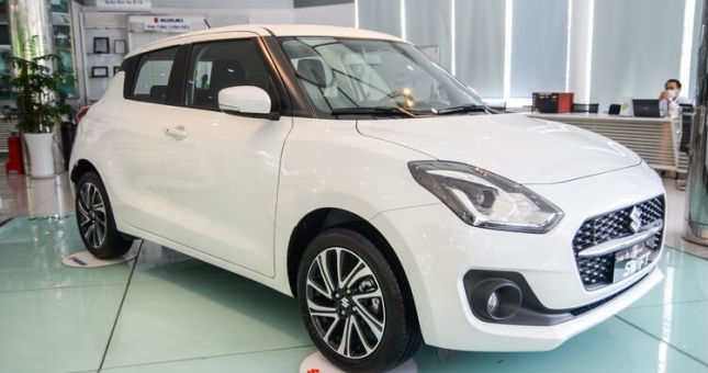 Giá xe Suzuki Swift giảm xuống mức thấp kỷ lục, quyết đấu Vios, Accent