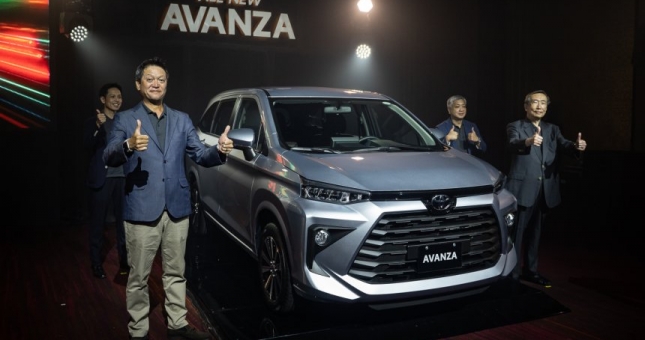 Toyota Avanza 2022 ra mắt: thiết kế đẹp, giá siêu rẻ quyết đấu Xpander