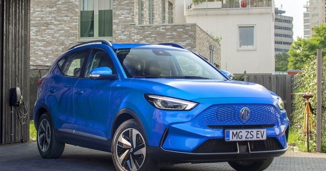 Thêm mẫu SUV cỡ B có phiên bản chạy điện, giá xăng không còn là nỗi lo