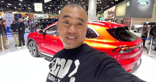 “Trùm” siêu xe gốc Việt Tyler Ngo đặt mua 10 chiếc VinFast VF 8 và VF 9