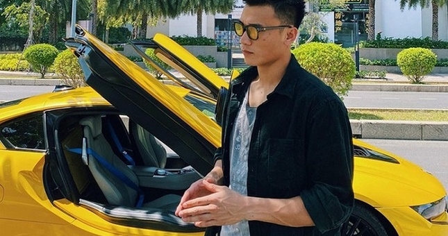 Bùi Tiến Dũng bán xe BMW i8 biển số “khủng” sau hơn 1 năm sử dụng