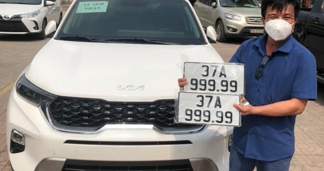 'Phát sốt' với chiếc Kia Sonet biển ngũ quý 9 “hét giá” tiền tỷ tại Nghệ An