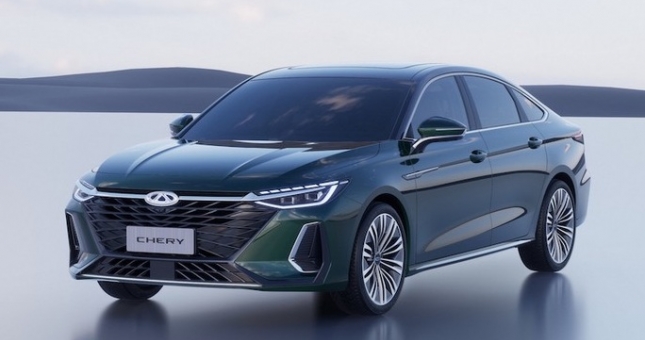 Sedan hạng D giá siêu rẻ đến từ Trung Quốc sắp ra mắt, đe nẹt Camry, Lux A2.0