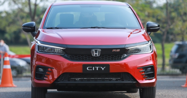 10 ô tô bán chạy nhất Việt Nam tháng 4/2022: Honda City, CR-V “gây sốt”