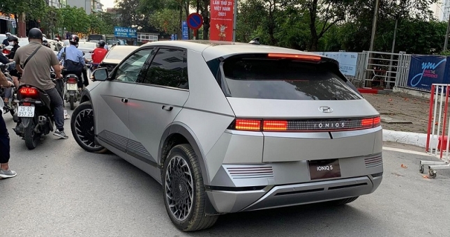 Chưa kịp bán tại Việt Nam, Hyundai Ioniq 5 và KIA EV6 bị triệu do lỗi phần mềm