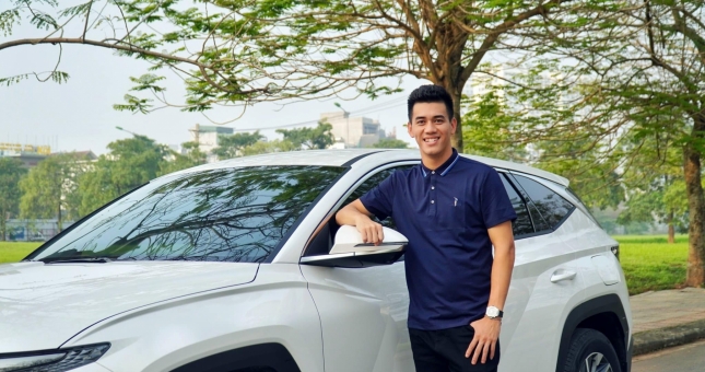 Tiến Linh 'gây sốt' khi tậu xế hộp tiền tỷ thứ 2, là mẫu SUV đang rất hot