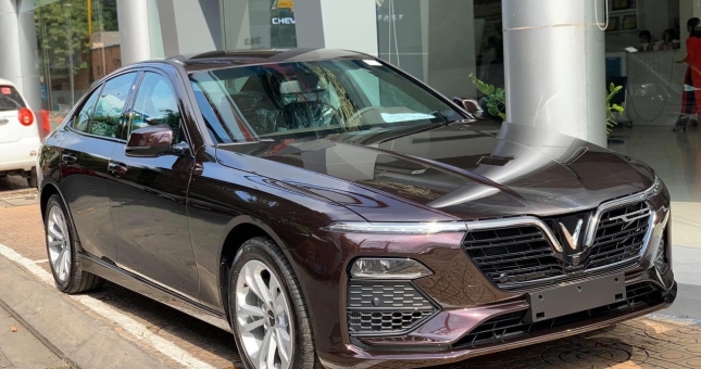 Giá ô tô VinFast siêu hấp dẫn nhờ hưởng ưu đãi tới 100% lệ phí trước bạ