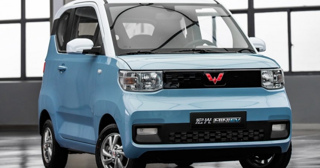 Ra mắt mẫu ô tô điện Trung Quốc siêu rẻ, giá chỉ ngang ngửa Honda SH