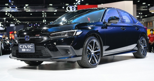 Honda Civic e: HEV chốt lịch ra mắt vào ngày mai (15/6), đe nẹt Mazda 3, Kia K3