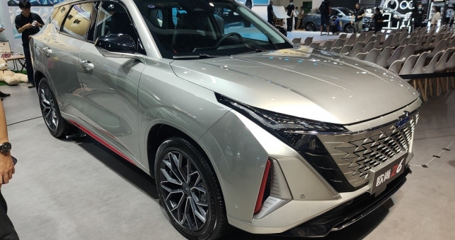 SUV cỡ C của Trung Quốc “gây sốt” với thiết kế hiện đại, giá rẻ ngang Morning