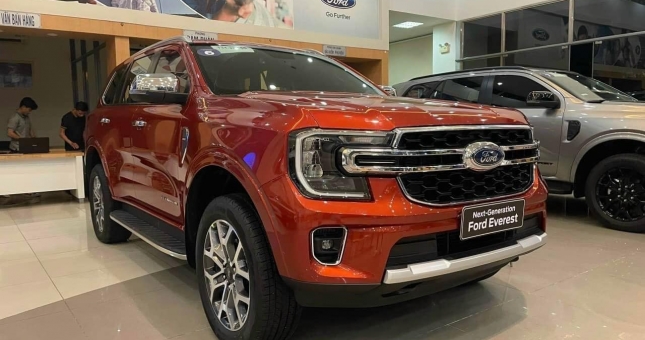 Chi tiết Ford Everest 2022 vừa về đại lý, khách Việt khó có thể nhận xe ngay