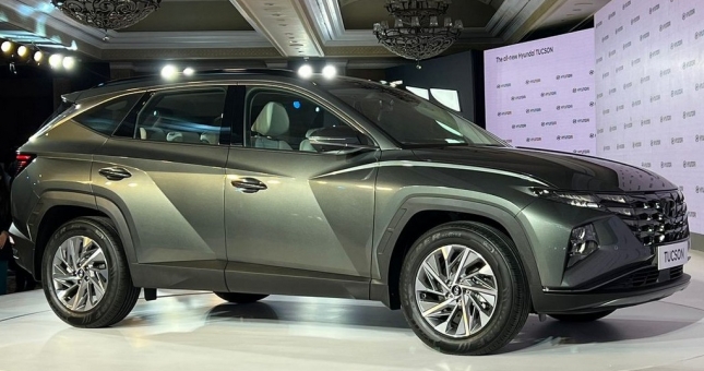 Hyundai Tucson 2023 chính thức ra mắt, nhiều nâng cấp về trang bị đấu CX-5, CR-V